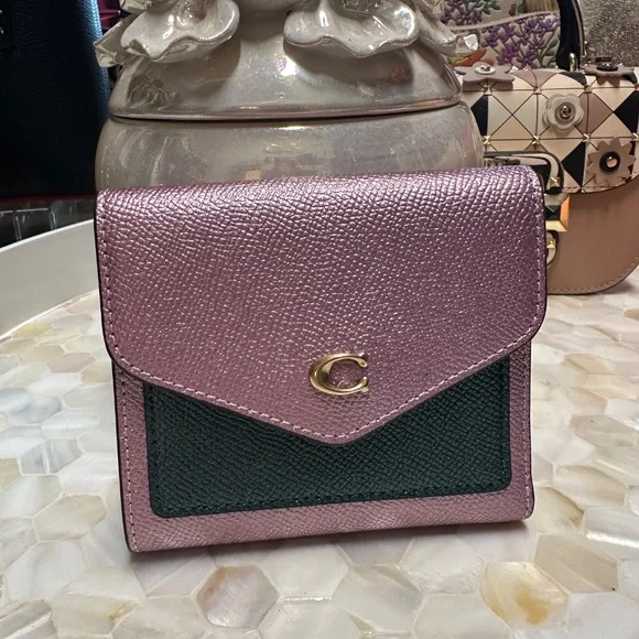 Coach colorblock metallic Wyn wallet so pretty! - Picture 5 of 6